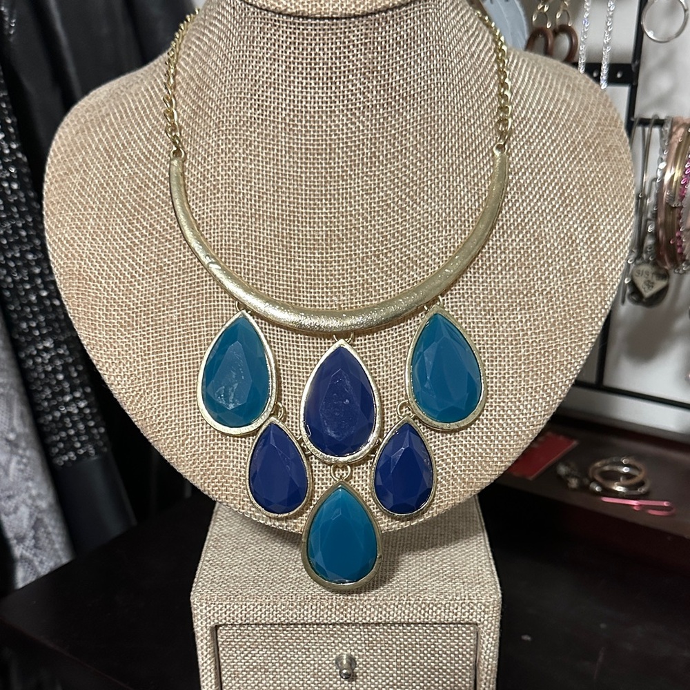 Chic Gold and Blue Statement Necklace